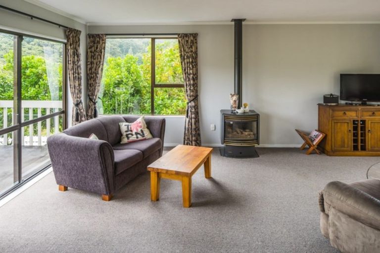Photo of property in 31 Observatory Close, Whitby, Porirua, 5024