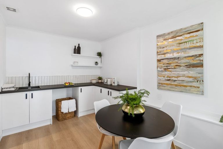 Photo of property in 3 Boylan Road, Titirangi, Auckland, 0604