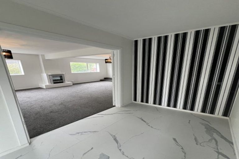 Photo of property in 58 Grimseys Road, Redwood, Christchurch, 8051