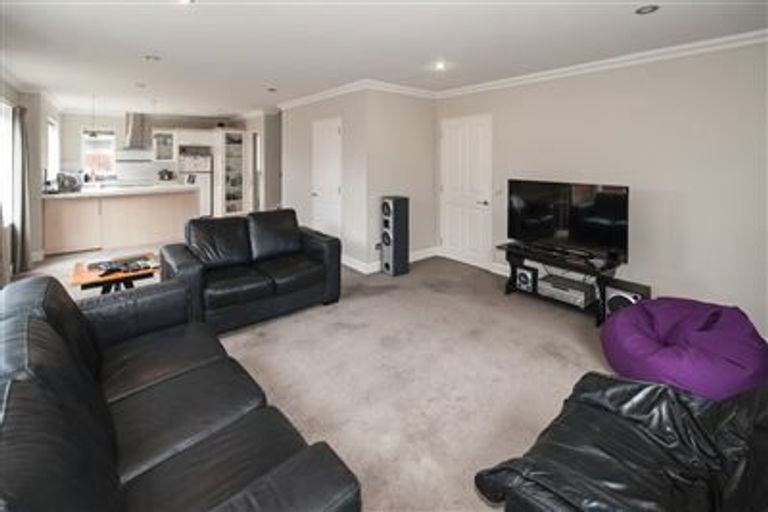 Photo of property in 17a Peverel Street, Riccarton, Christchurch, 8011