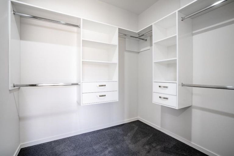 Photo of property in 10 Koroheke Road, Takanini, 2110