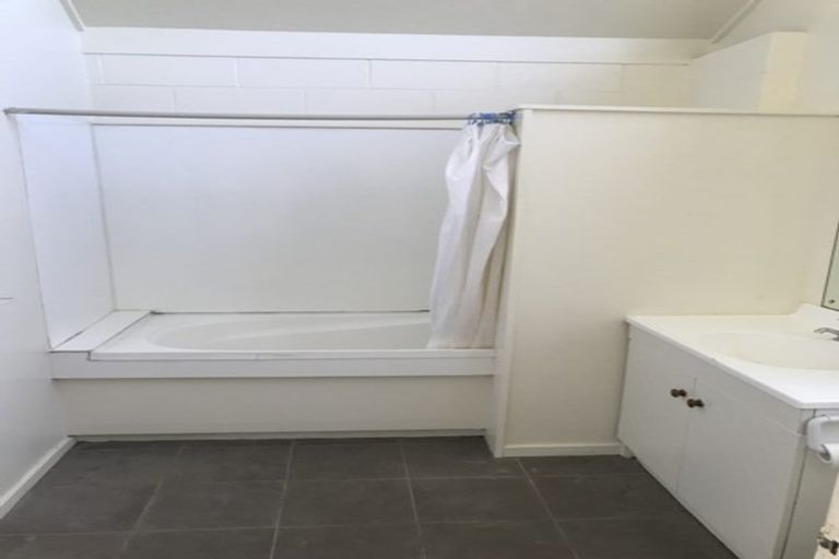 Photo of property in 371 Ohiro Road, Brooklyn, Wellington, 6021