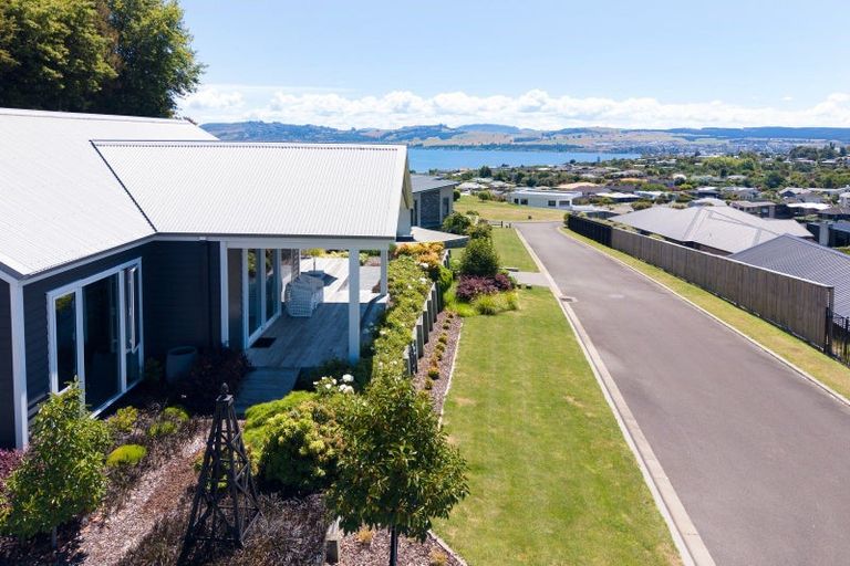 Photo of property in 5 Azalea Lane, Waipahihi, Taupo, 3330