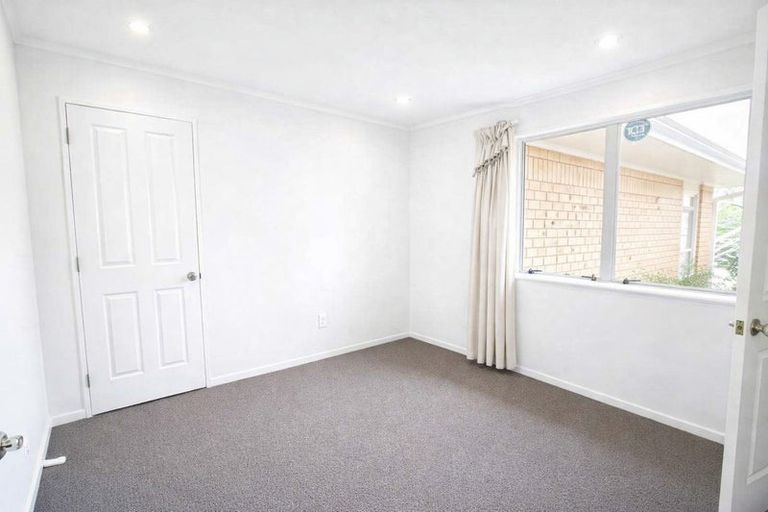 Photo of property in 52 Nicholas Road, Somerville, Auckland, 2014