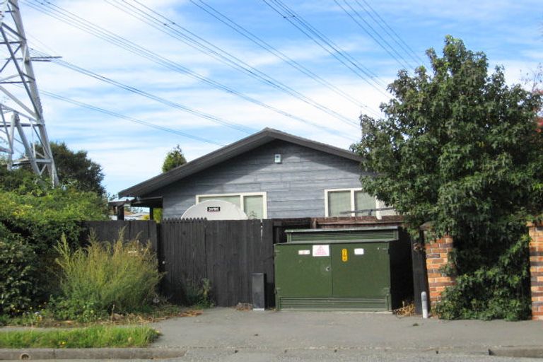 Photo of property in 4/91 Middlepark Road, Sockburn, Christchurch, 8042