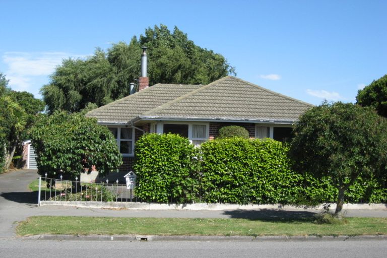 Photo of property in 22 Damien Place, Bromley, Christchurch, 8062