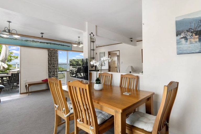 Photo of property in 84 Omokoroa Road, Omokoroa, 3114