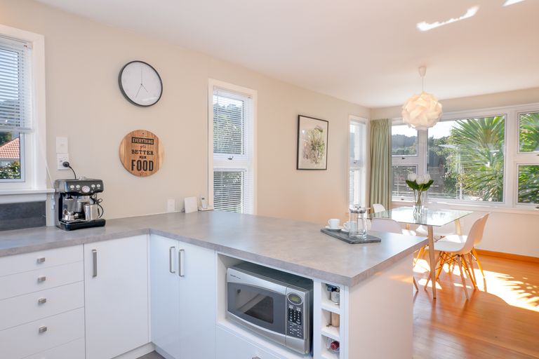 Photo of property in 71a Main Road, Redcliffs, Christchurch, 8081