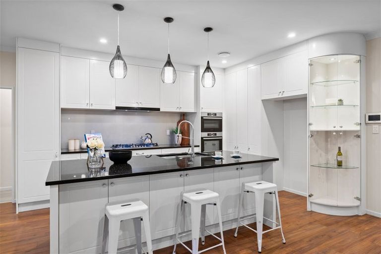 Photo of property in 17 Hughs Way, Flat Bush, Auckland, 2019