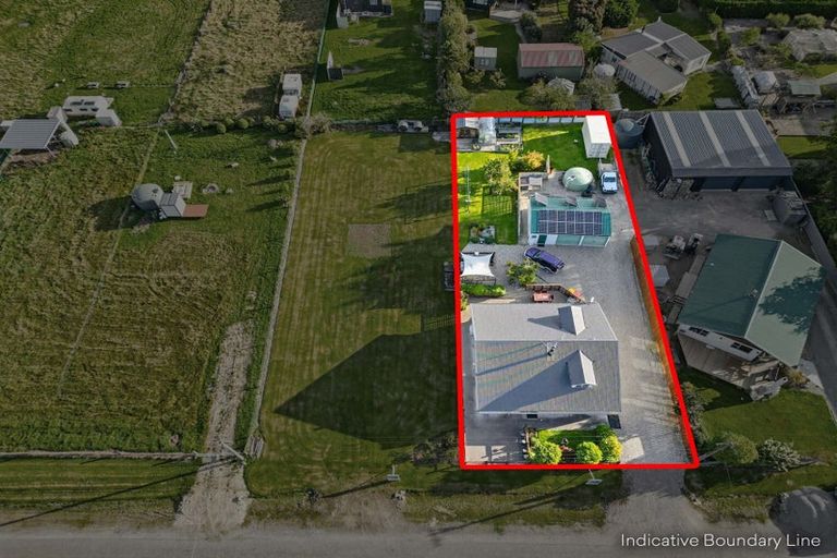 Photo of property in 8 Westoe Street, Waikaia, 9778