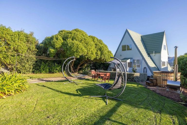 Photo of property in 17 James Drive, Diamond Harbour, Lyttelton, 8971
