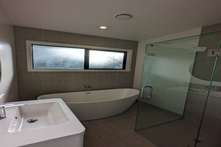 Photo of property in 108a Weraroa Road, Levin, 5510