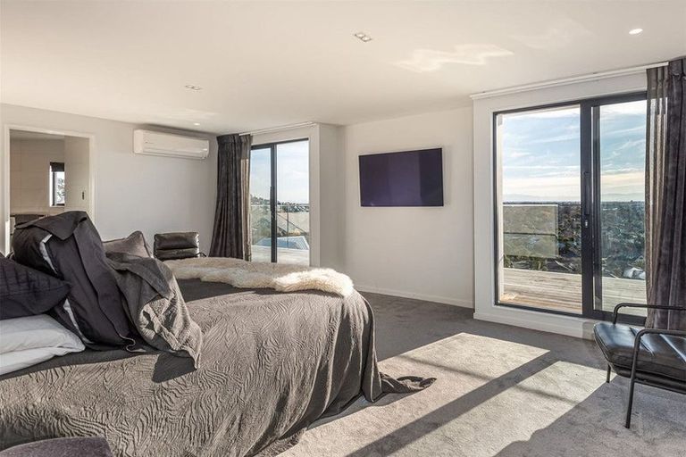 Photo of property in 15 Woodlau Rise, Huntsbury, Christchurch, 8022