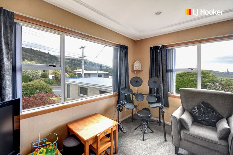 Photo of property in 72 Gilkison Street, Halfway Bush, Dunedin, 9010