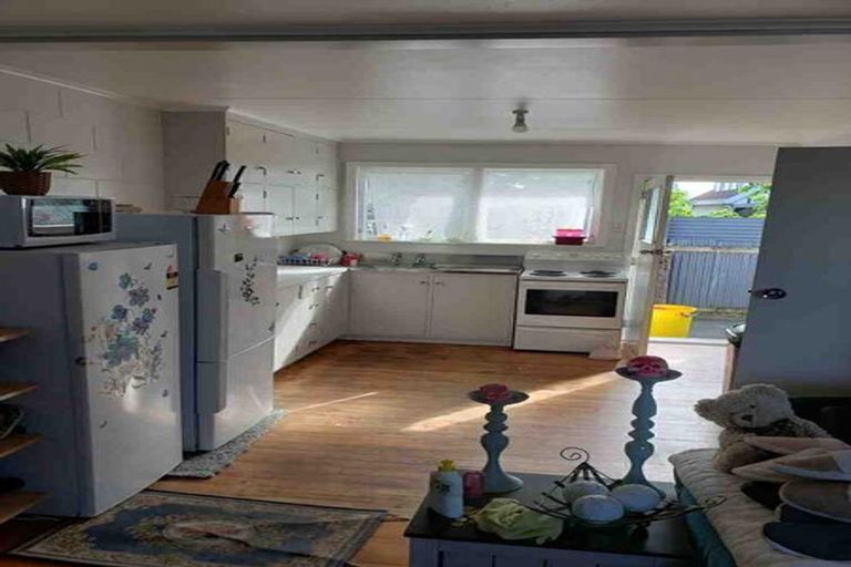 Photo of property in 17g Albert Street, Palmerston North, 4414