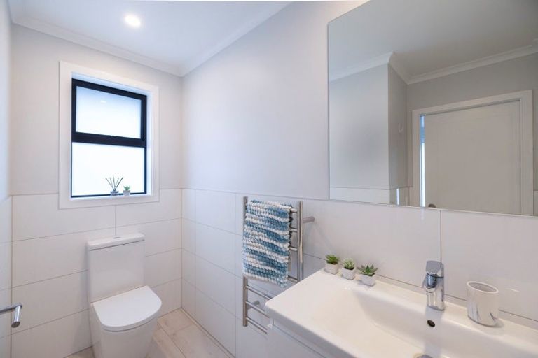 Photo of property in 2 Lion Place, Papamoa, 3118