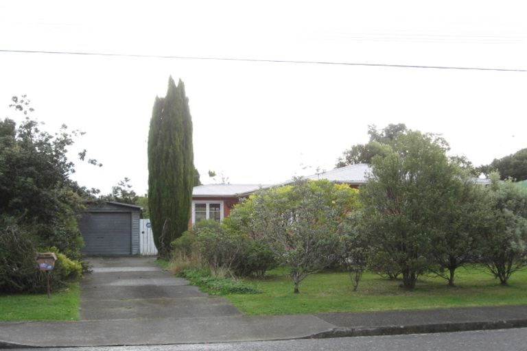 Photo of property in 9 Buckley Grove, Paraparaumu, 5032