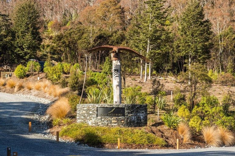 Photo of property in 20 Haast Eagle Road, Mount Creighton, 9371