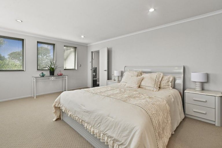 Photo of property in 1 Toscana Drive, Karaka, Papakura, 2113