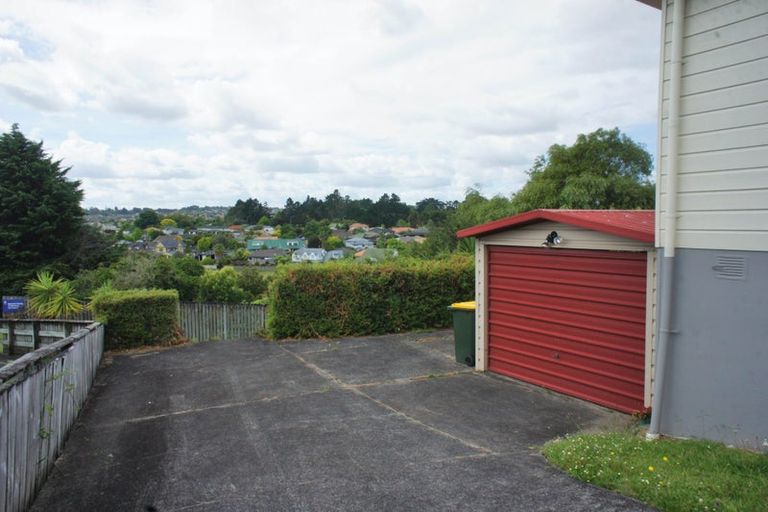 Photo of property in 25 Jay Court, Botany Downs, Auckland, 2010