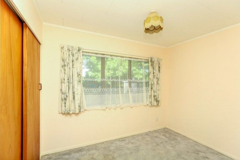 Photo of property in 8a Keats Place, Whalers Gate, New Plymouth, 4310