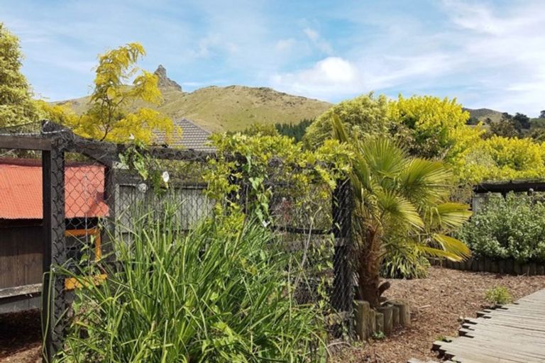 Photo of property in 6 Deavoll Place, Heathcote Valley, Christchurch, 8022