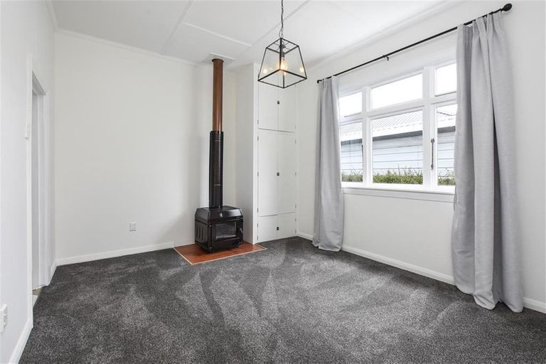 Photo of property in 37 Wesley Street, South Dunedin, Dunedin, 9012