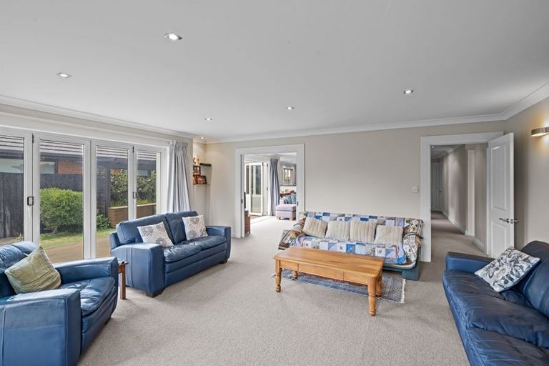 Photo of property in 47 Berkshire Drive, Avonhead, Christchurch, 8042