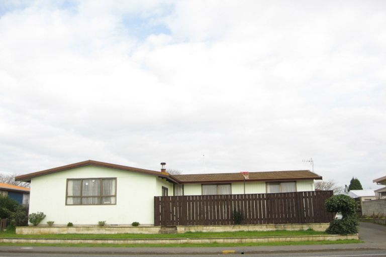 Photo of property in 37 Caernarvon Drive, Flaxmere, Hastings, 4120