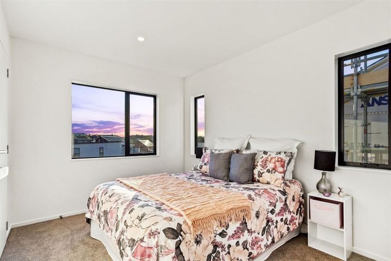 Photo of property in 1/36 Westgate Drive, Westgate, Auckland, 0614