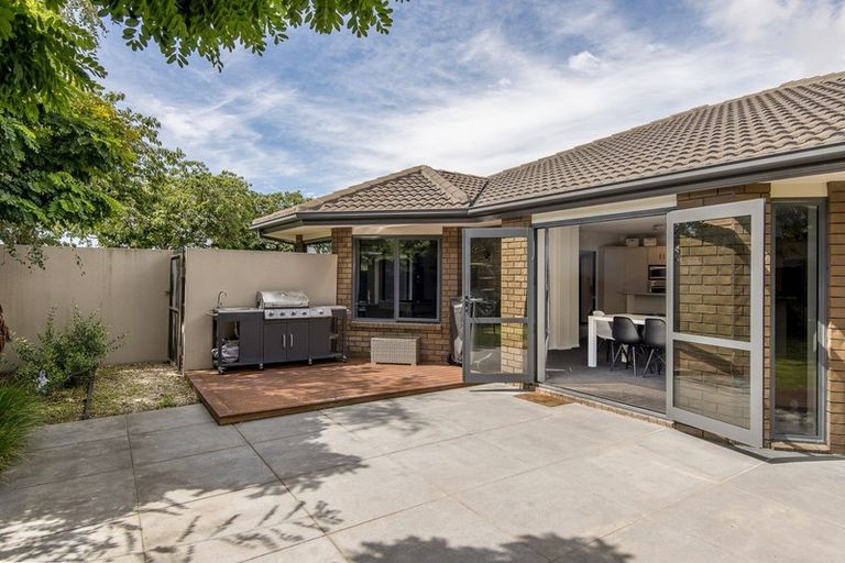 Photo of property in 19 Excalibur Place, Burwood, Christchurch, 8083