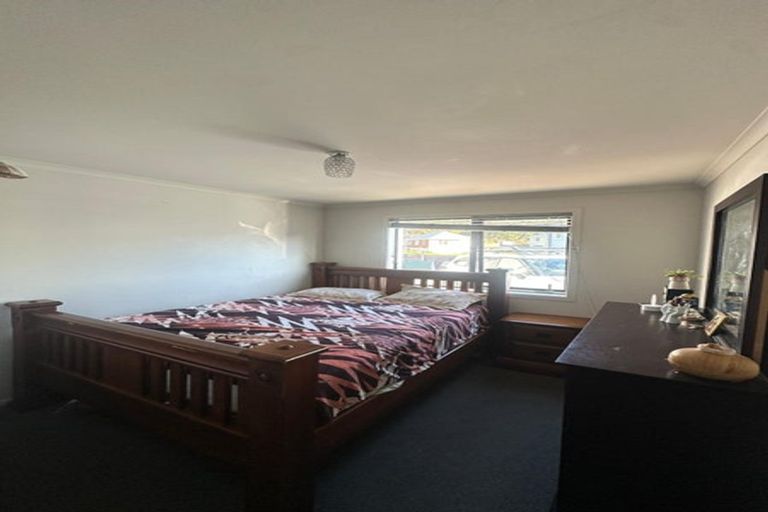 Photo of property in 171a Waddington Drive, Naenae, Lower Hutt, 5011