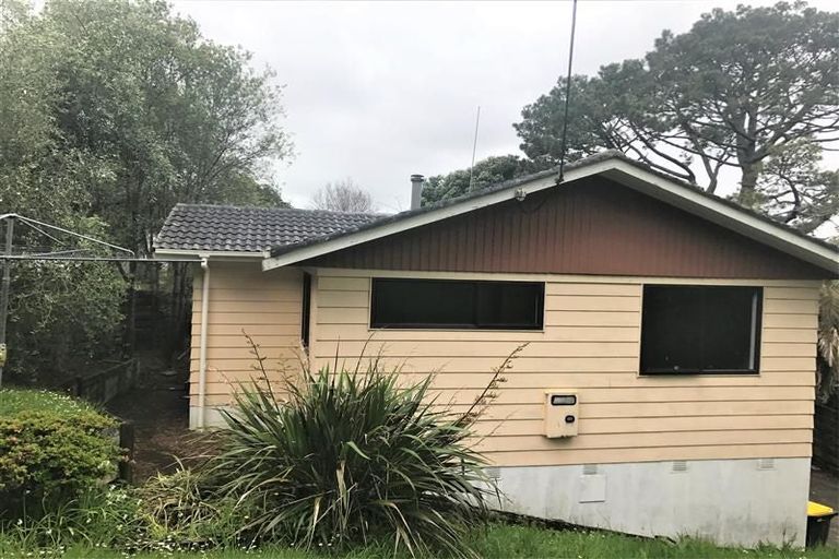 Photo of property in 5a Cherry Tree Place, Massey, Auckland, 0614