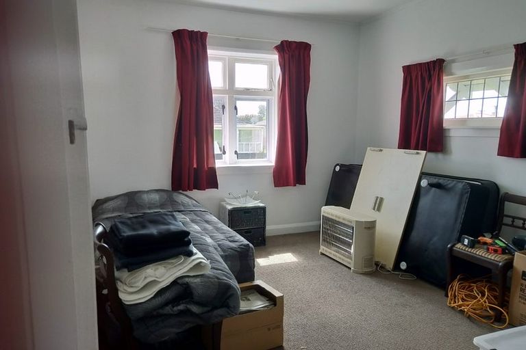 Photo of property in 3 Clyde Street, Levin, 5510