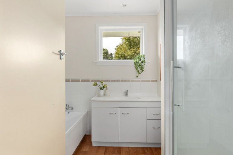 Photo of property in 62 Huatoki Street, Vogeltown, New Plymouth, 4310