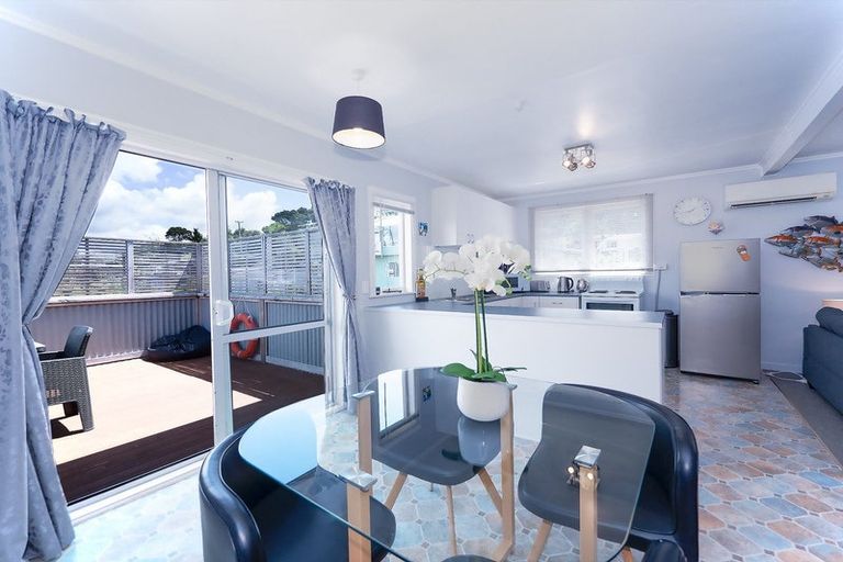 Photo of property in 13 Binnie Street, Paihia, 0200