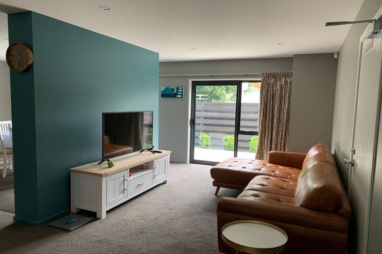 Photo of property in 60 Creyke Road, Ilam, Christchurch, 8041