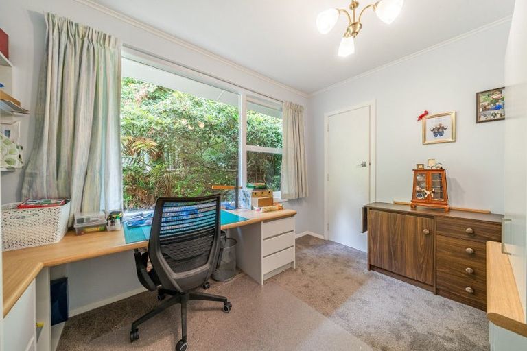 Photo of property in 39 Blue Mountains Road, Silverstream, Upper Hutt, 5019