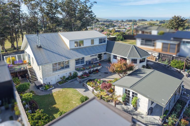 Photo of property in 150 Perth Street, Holmes Hill, Oamaru, 9401
