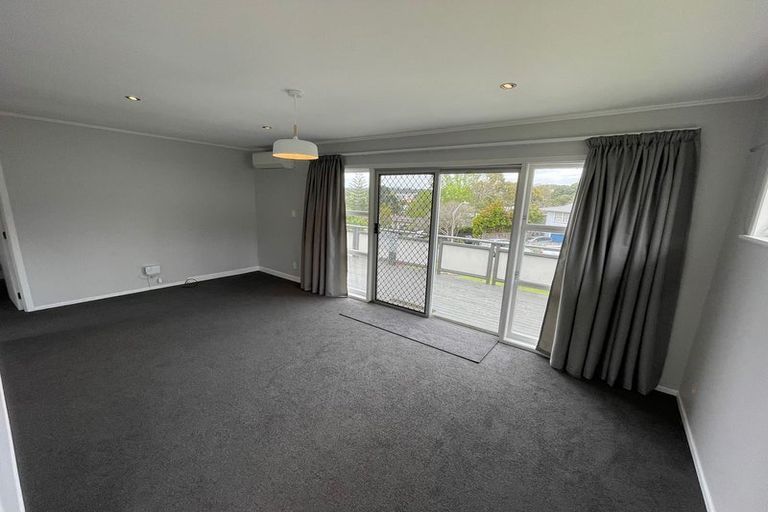 Photo of property in 36 Japonica Drive, Beach Haven, Auckland, 0626