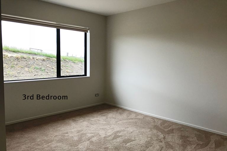 Photo of property in 13 Mclachlan Way, Pokeno, 2471