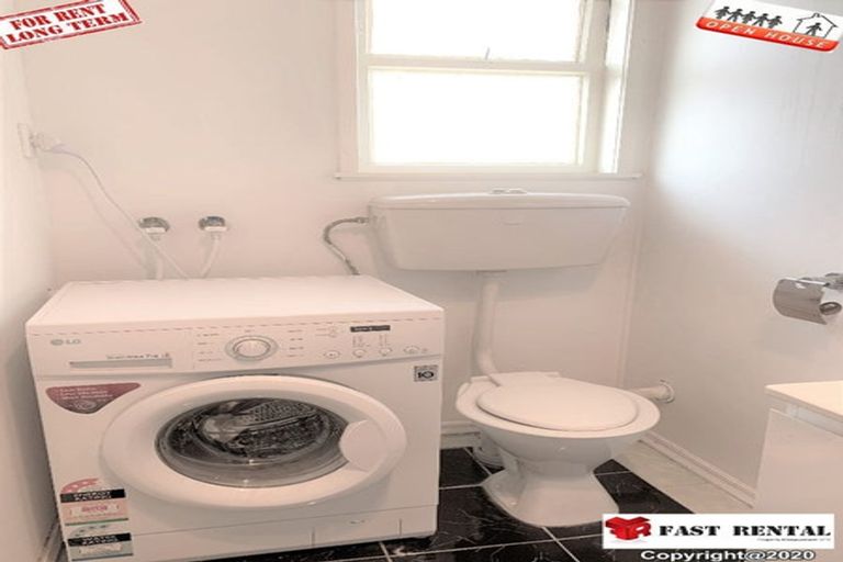 Photo of property in 2/1a Becroft Drive, Forrest Hill, Auckland, 0620