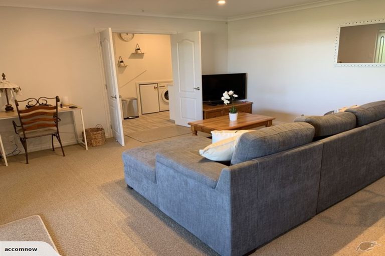 Photo of property in 34 Margaret Drive, Omokoroa, 3114