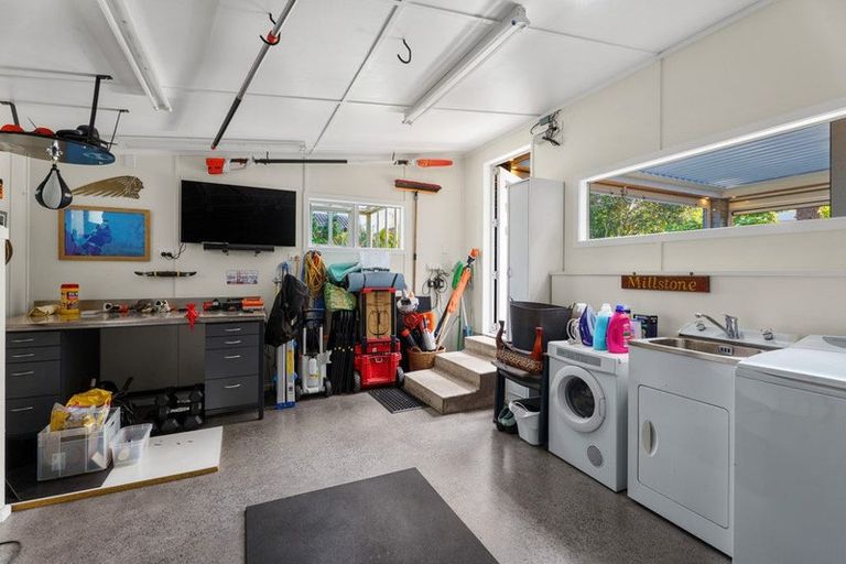 Photo of property in 1/3 Morrow Avenue, Bucklands Beach, Auckland, 2012