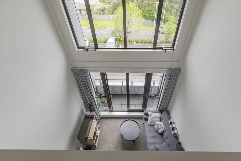 Photo of property in 2b/30 Westward Ho, Glen Eden, Auckland, 0602