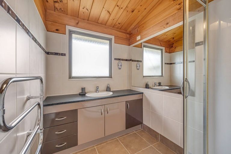 Photo of property in 9 Francesco Drive, Karaka, Papakura, 2113