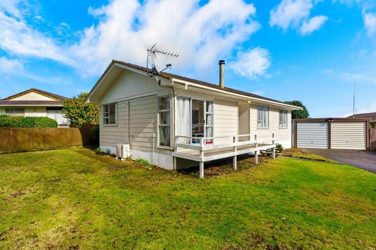 Photo of property in 23 Redcrest Avenue, Red Hill, Papakura, 2110