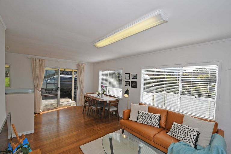 Photo of property in 11 Matangi Terrace, Snells Beach, 0920