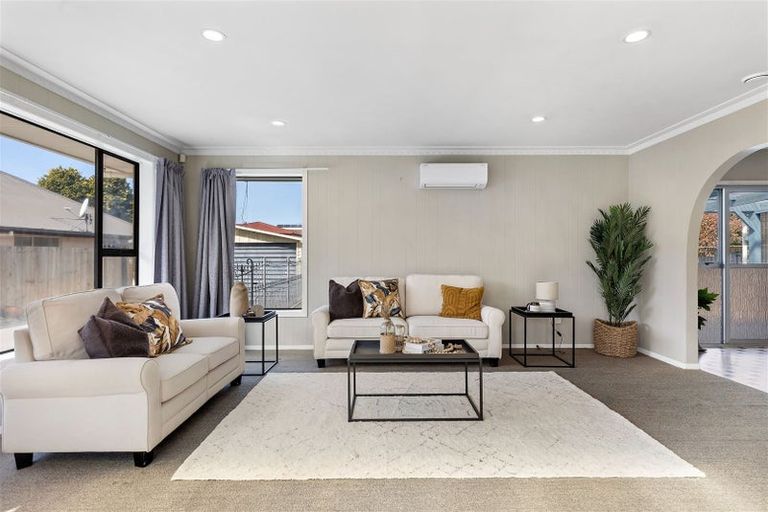 Photo of property in 14 Oldwood Street, Bishopdale, Christchurch, 8053