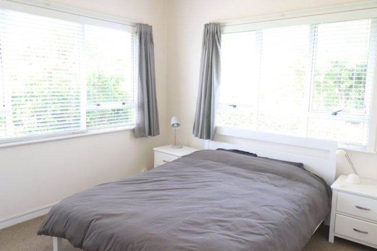 Photo of property in 1/114 Coronation Road, Hillcrest, Auckland, 0627